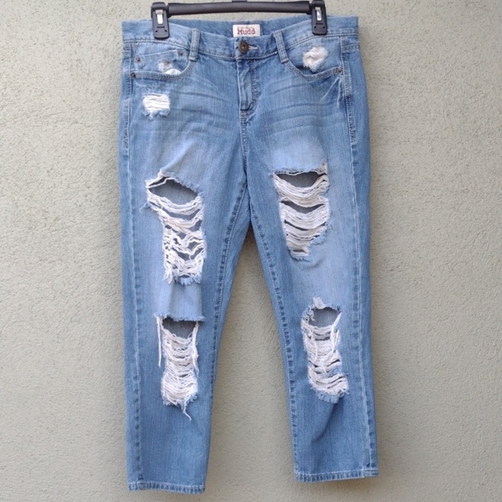 Mudd Distressed Holely Non-stretch Tapered Cropped/Ankle Jeans Junior's 9